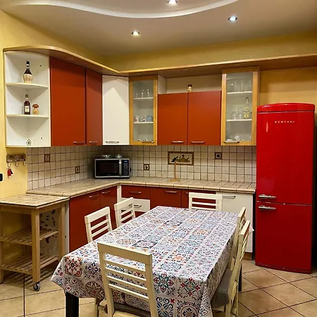 Il Tortellino Quasi In Centro Elegant מודנה