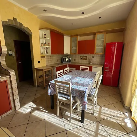 Il Tortellino Quasi In Centro Elegant מודנה